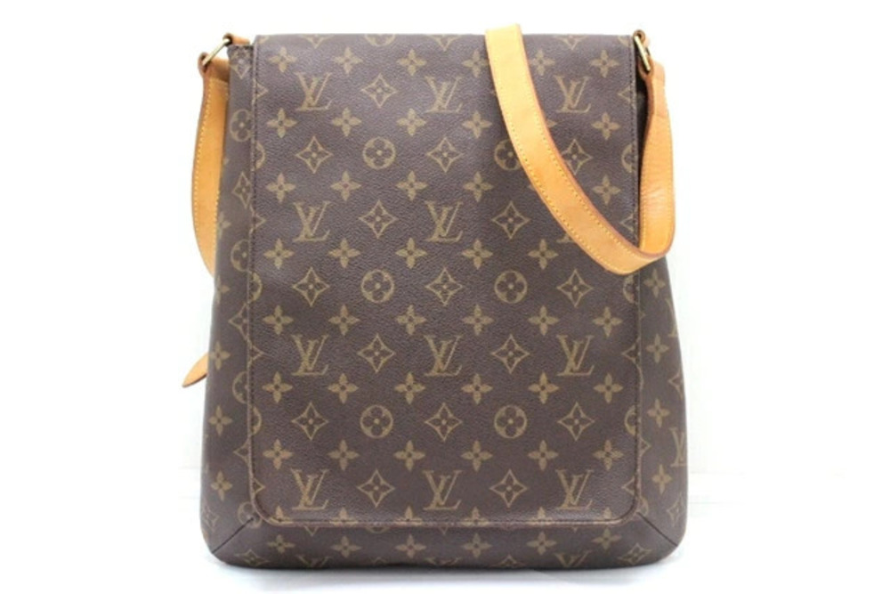 LOUIS VUITTON Musette Shoulder Bag Monogram